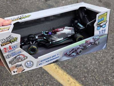 Rc cars, trucks OPEN TO CASH OFFERS FOR EACH
