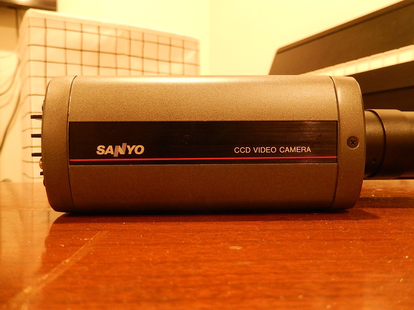 (OBO ACCEPTED) Sanyo VDC-3824 CCD CCTV Camera W/ 3.5-8mm lens