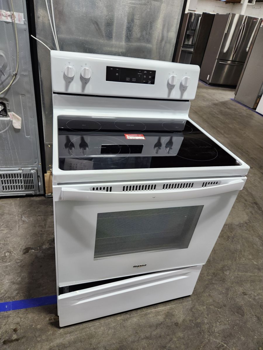 BEAUTIFUL WHITE WHIRLPOOL GLASS TOP RANGE! W-WARRANTY