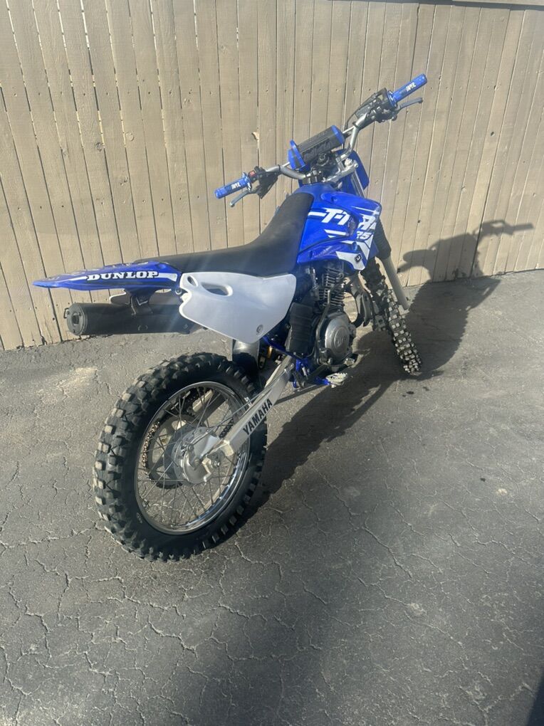2005 YAMAHA TTR125 LE Dirt bike