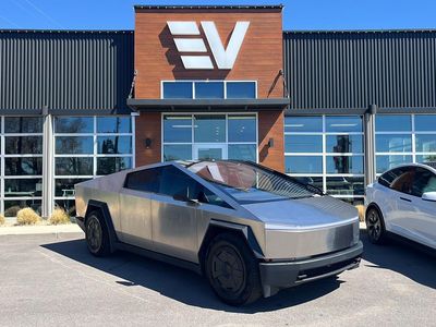 2025 Tesla Cybertruck Base