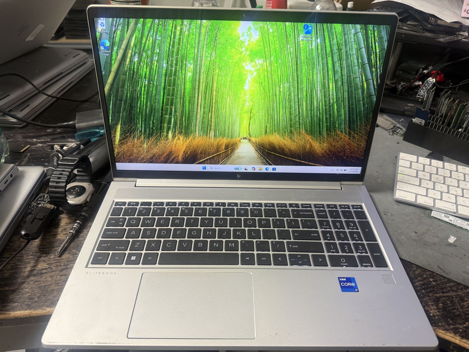 AWESOME DEAL ON LIGHTNING QUICK HP 12TH GEN I7 16GB RAM 512GB SSD FACTORY WARRANTY