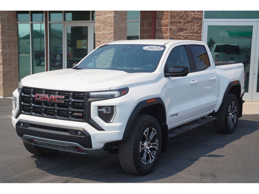 2023 GMC Canyon AT4