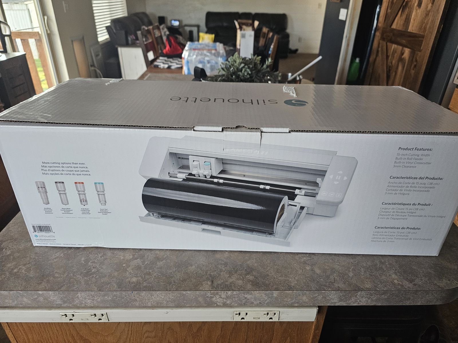 Sillhouette cameo  4 plus 15 inch