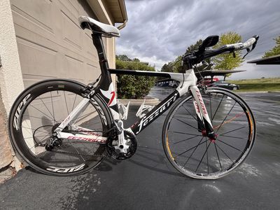 Fezzari Triathlon Bike ZIPP 404 Wheels