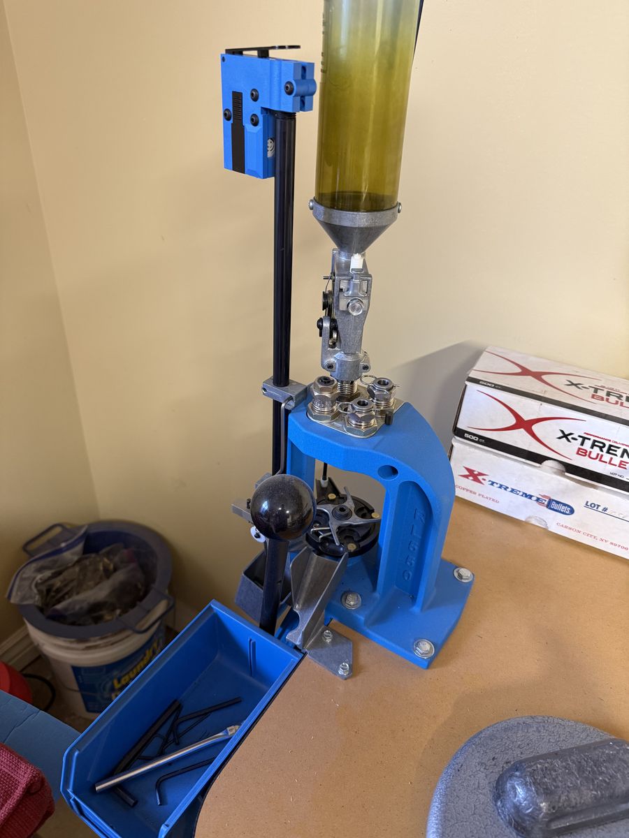 Dillon RL 550B Progressive Reloading Press