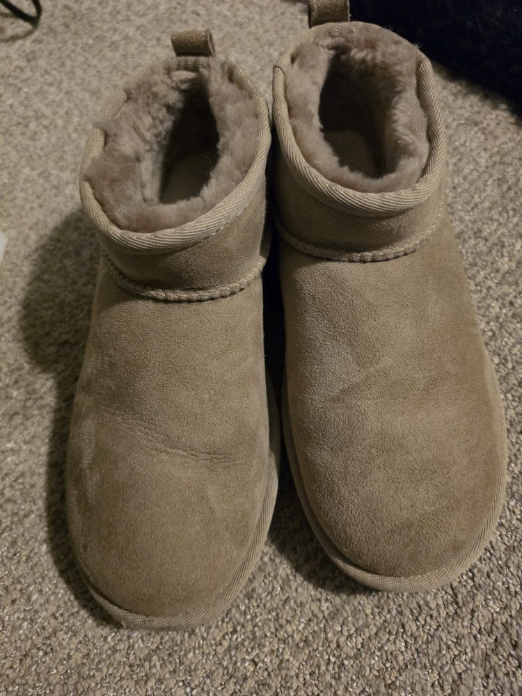 UGG Classic Ultra Mini Boots Dune Size US 7