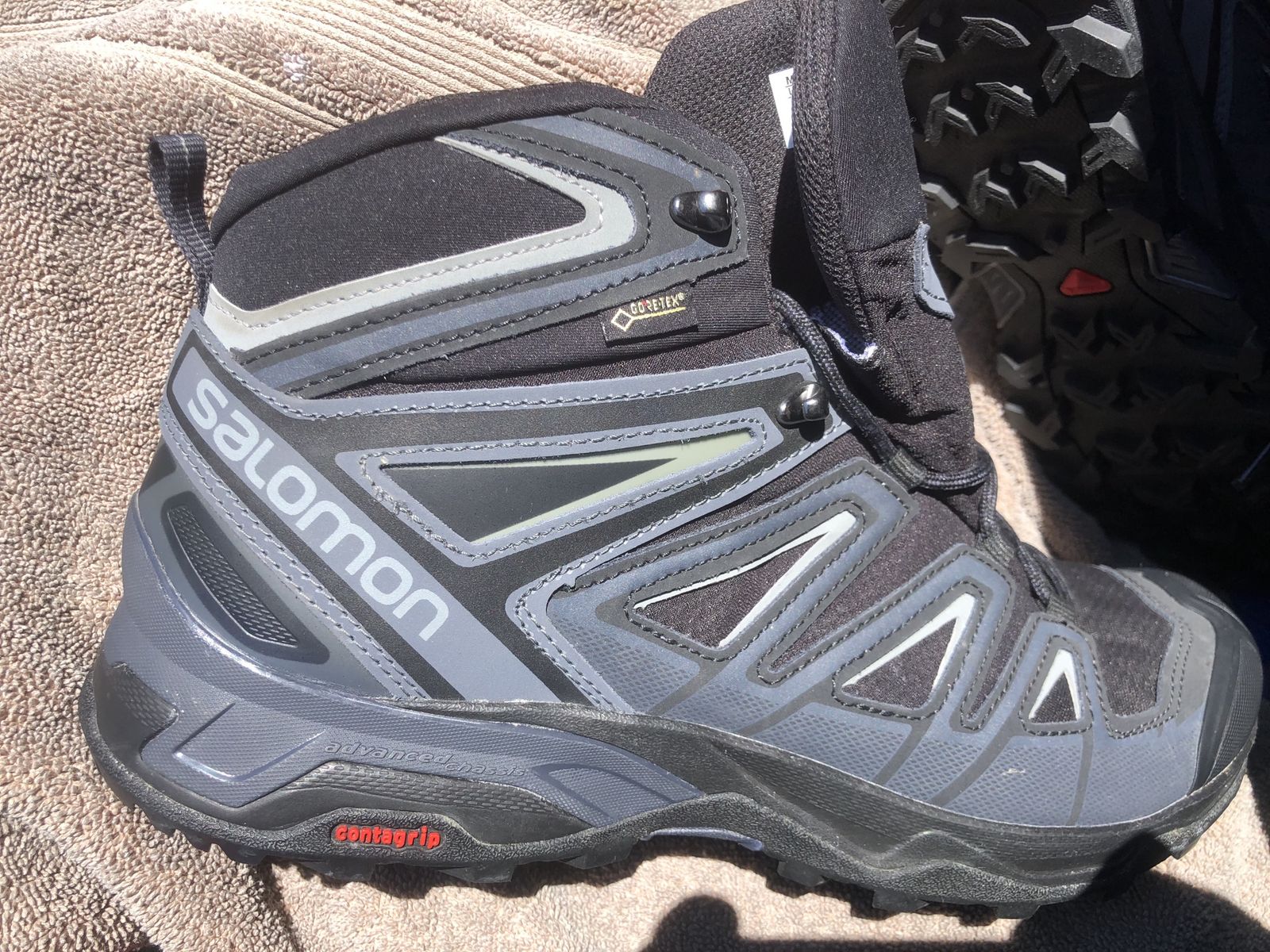 Salomon x ultra size 11.5 hike boots gore Tex pack
