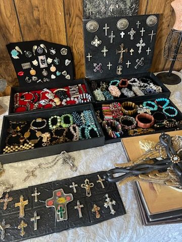 Main image 13