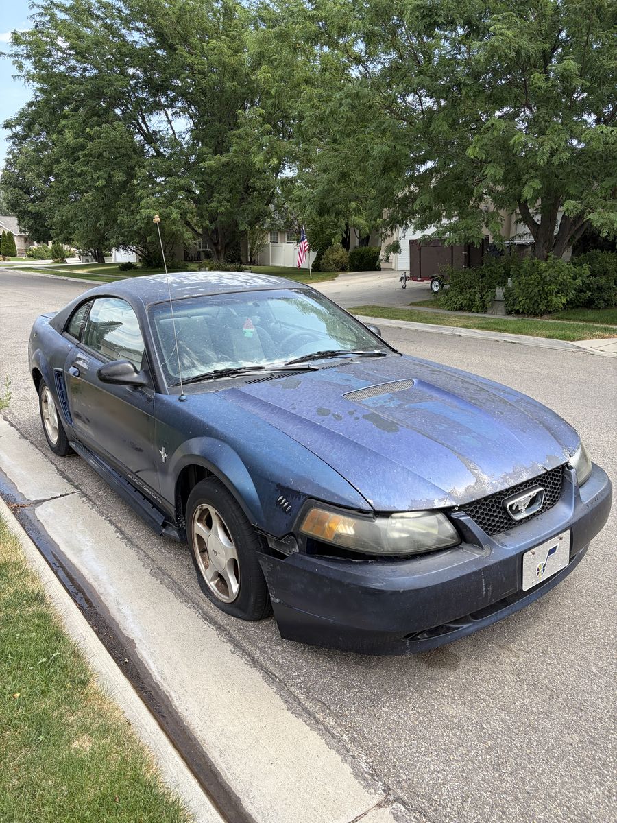 2001 Ford Mustang Base