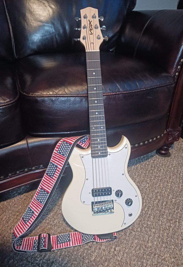 Mini Electric Guitar