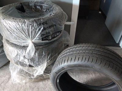 Pirelli p zero 265/40 r21 Tires Set of 4