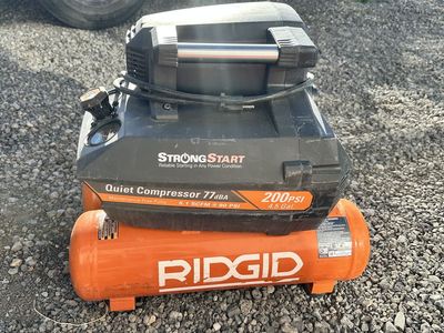 Ridgid Air Compressor 200 PSI, 4.5 Gallon