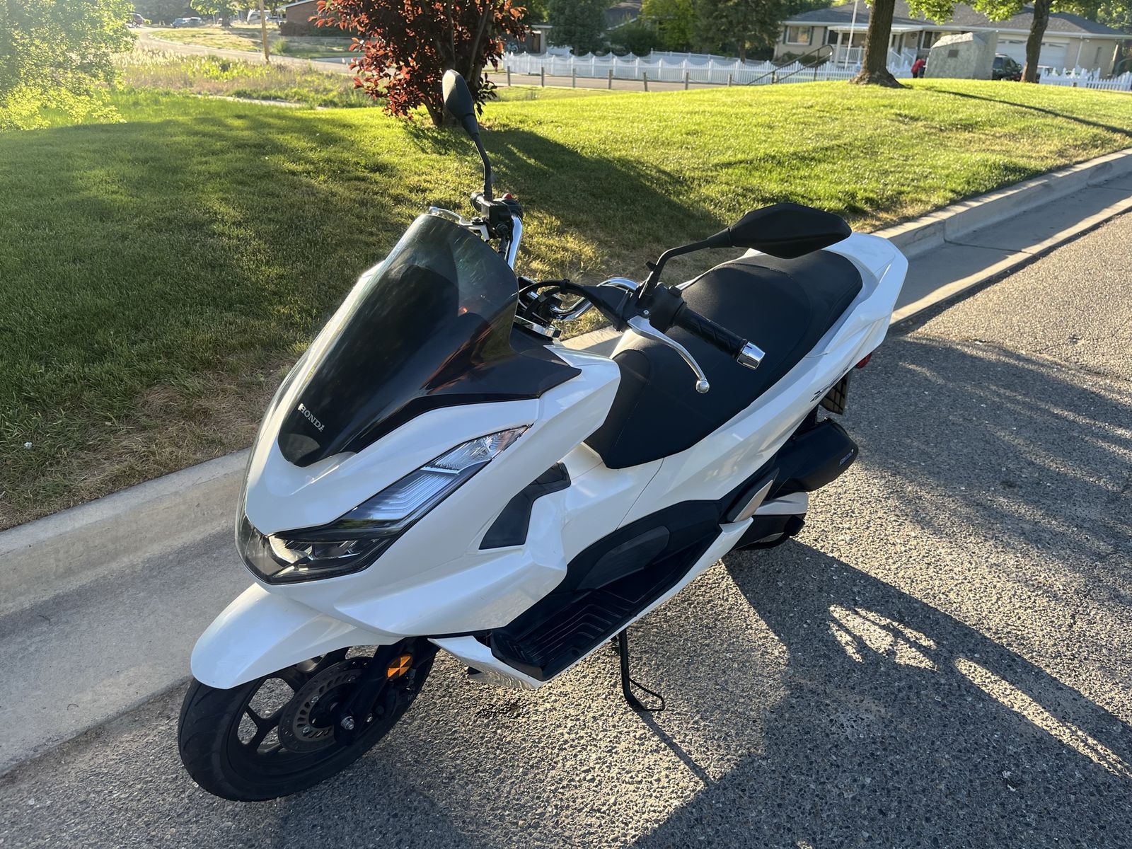 Honda PCX 2021 Scooter - White - Fun, Hybrid Efficient Commute