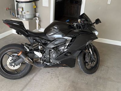 2024 Kawasaki Ninja ZX-4R ABS Sport Bike - 6,500 Miles