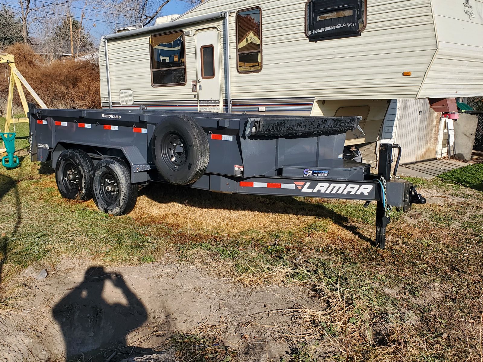 Lamar Dump Trailer