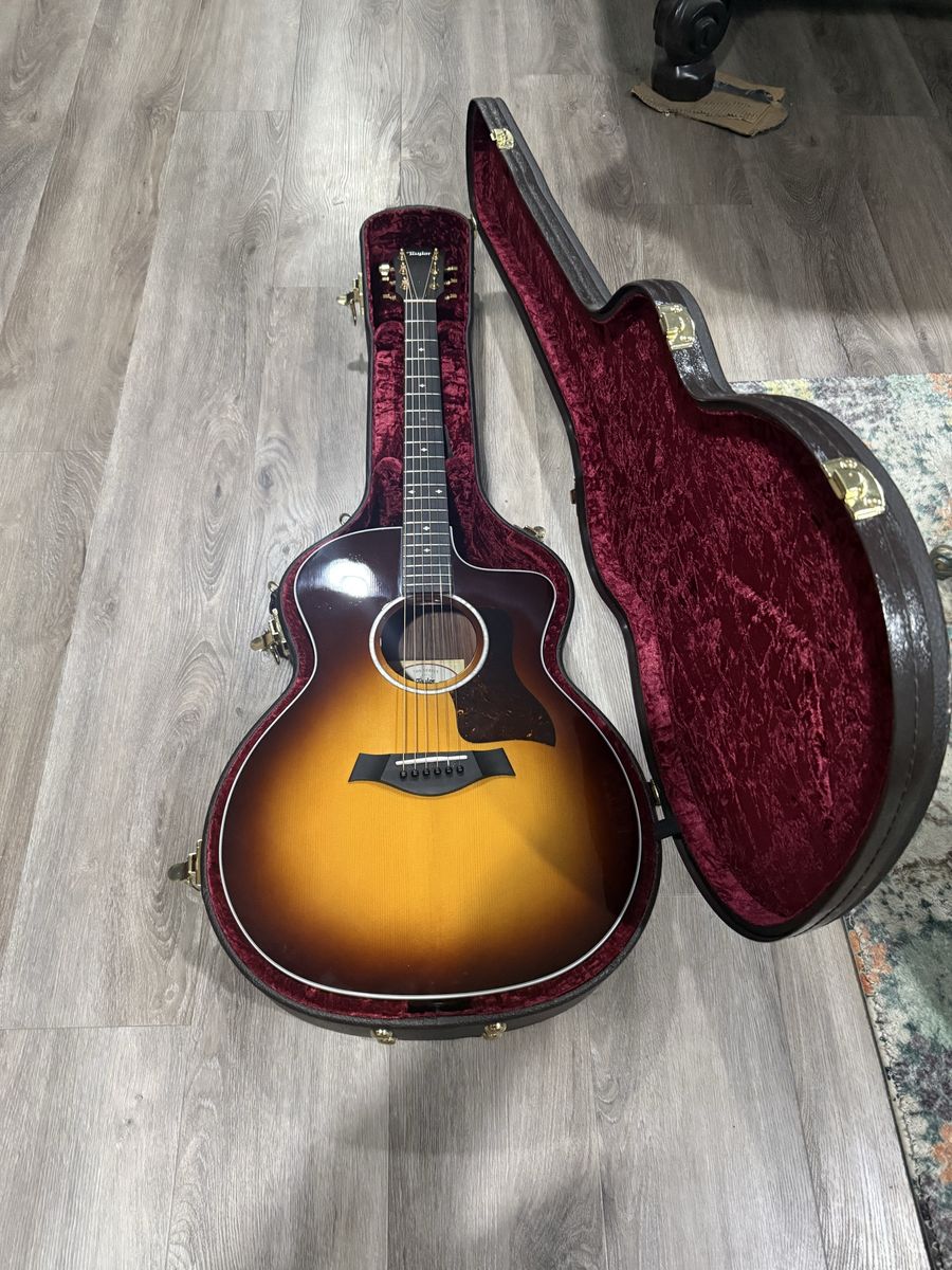 Taylor 214ce-SB DLX Acoustic Electric Guitar