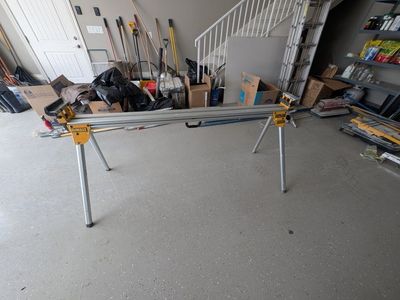 Dewalt Aluminum adjustable Miter SAW Stands