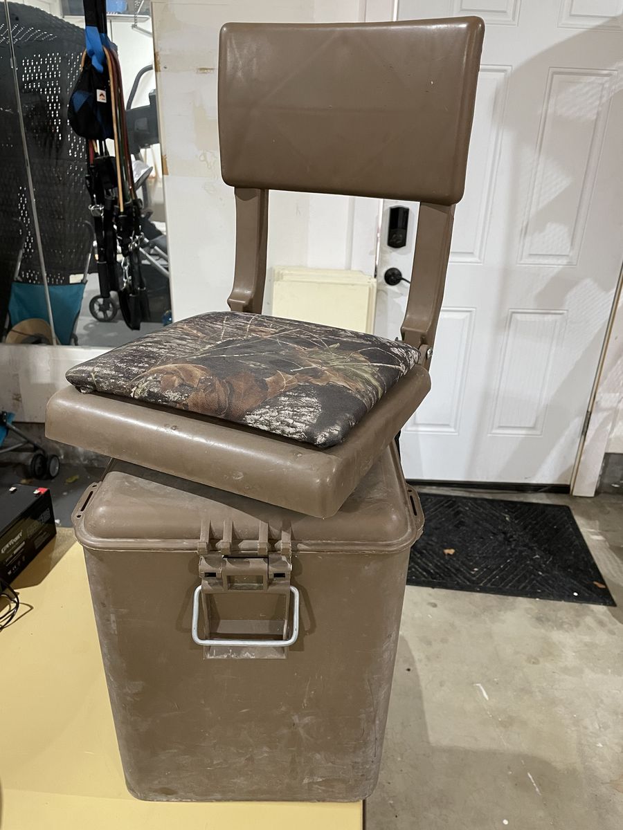 2 Swivel Hunting Seats – One with Built-in Cooler