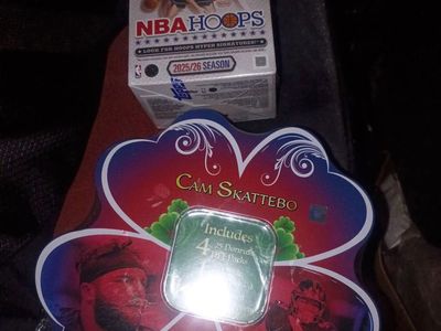 Panini Donruss NFL Football 2025 Trading Cards and NBA Hoops 2025/26 Season Trading Card Boxes
