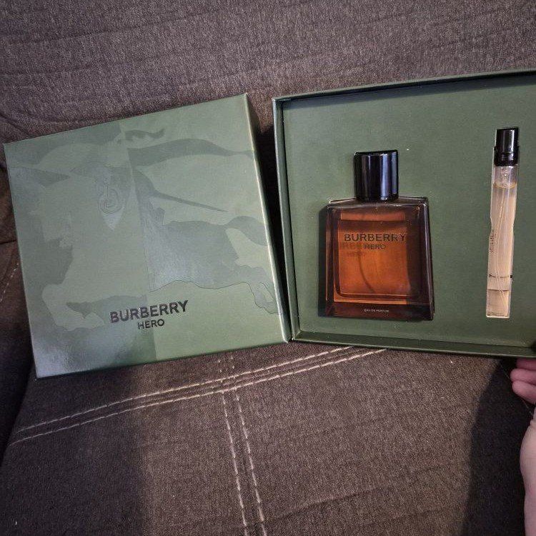 New Authentic Cologne. Burberry Hero Eau de Parfum Men's Fragrance Gift Set - 3.3 oz & Travel Spray