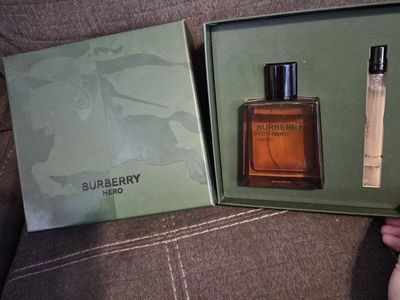 New Authentic Cologne. Burberry Hero Eau de Parfum Men's Fragrance Gift Set - 3.3 oz & Travel Spray