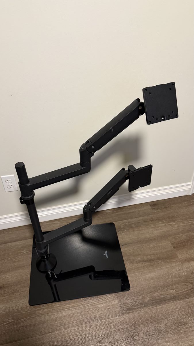 Dual Monitor Mount