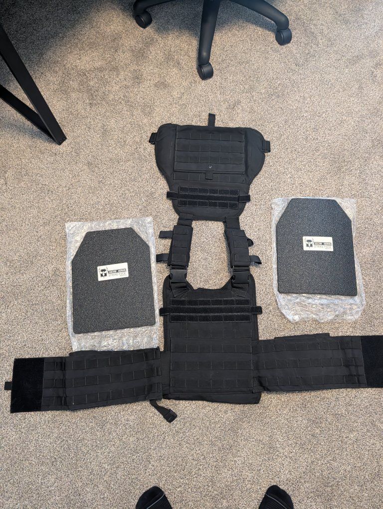 Condor Plate Carrier with Plates