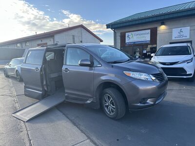 2013 Toyota Sienna