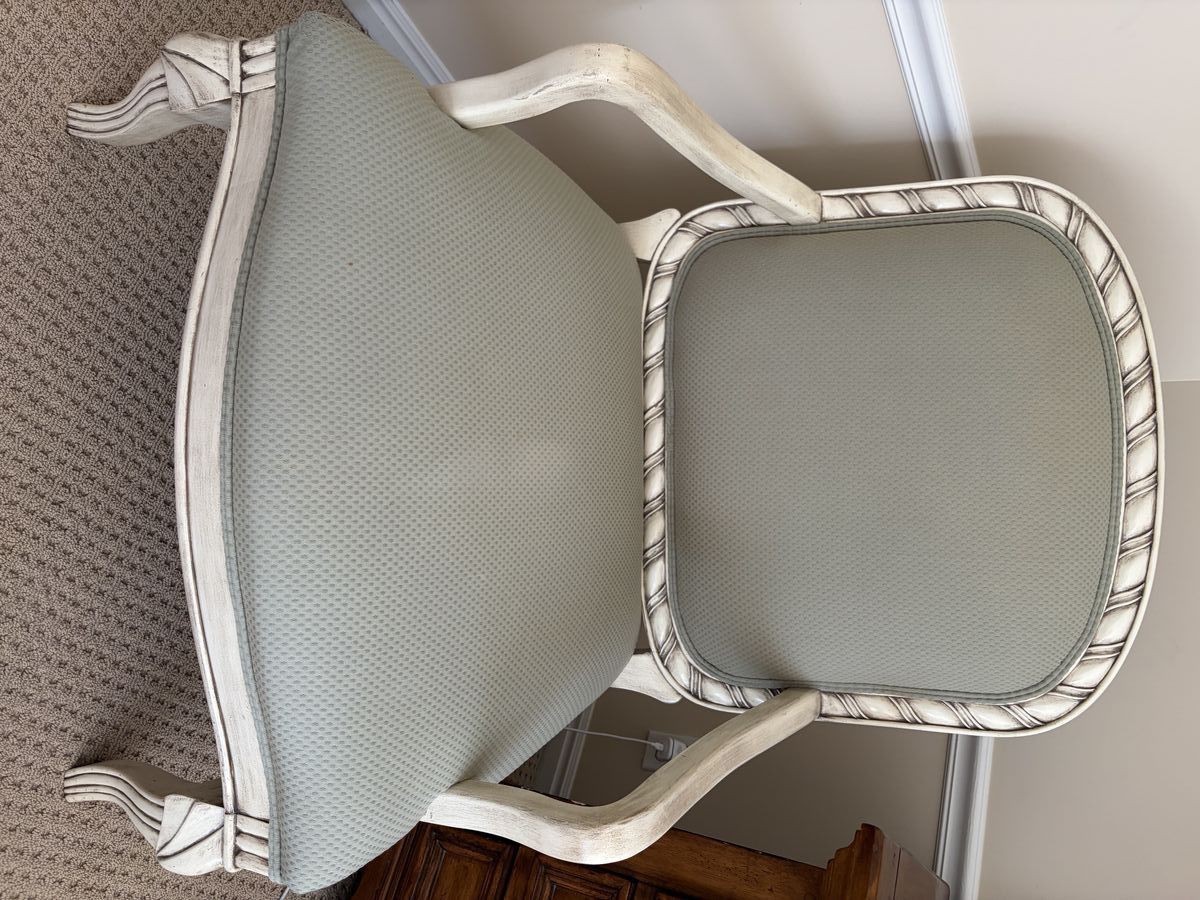 Main image 1