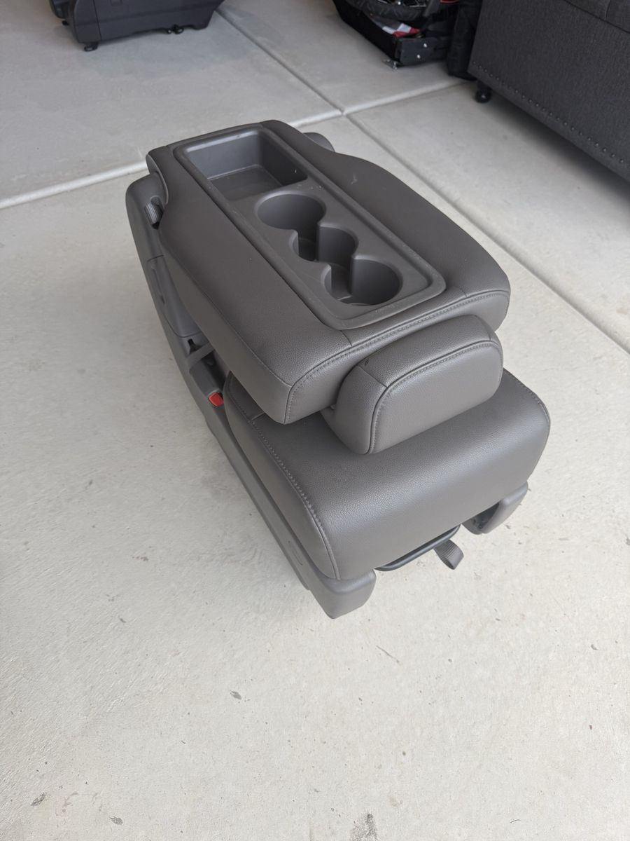 Grey Honda Odyssey Center Console Seat (2011-2017) Perfect Condition