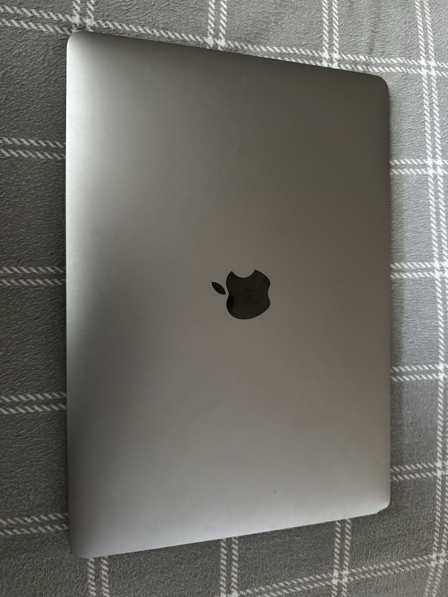 Apple MacBook Pro 13-inch 2017 Space Gray Laptop Used