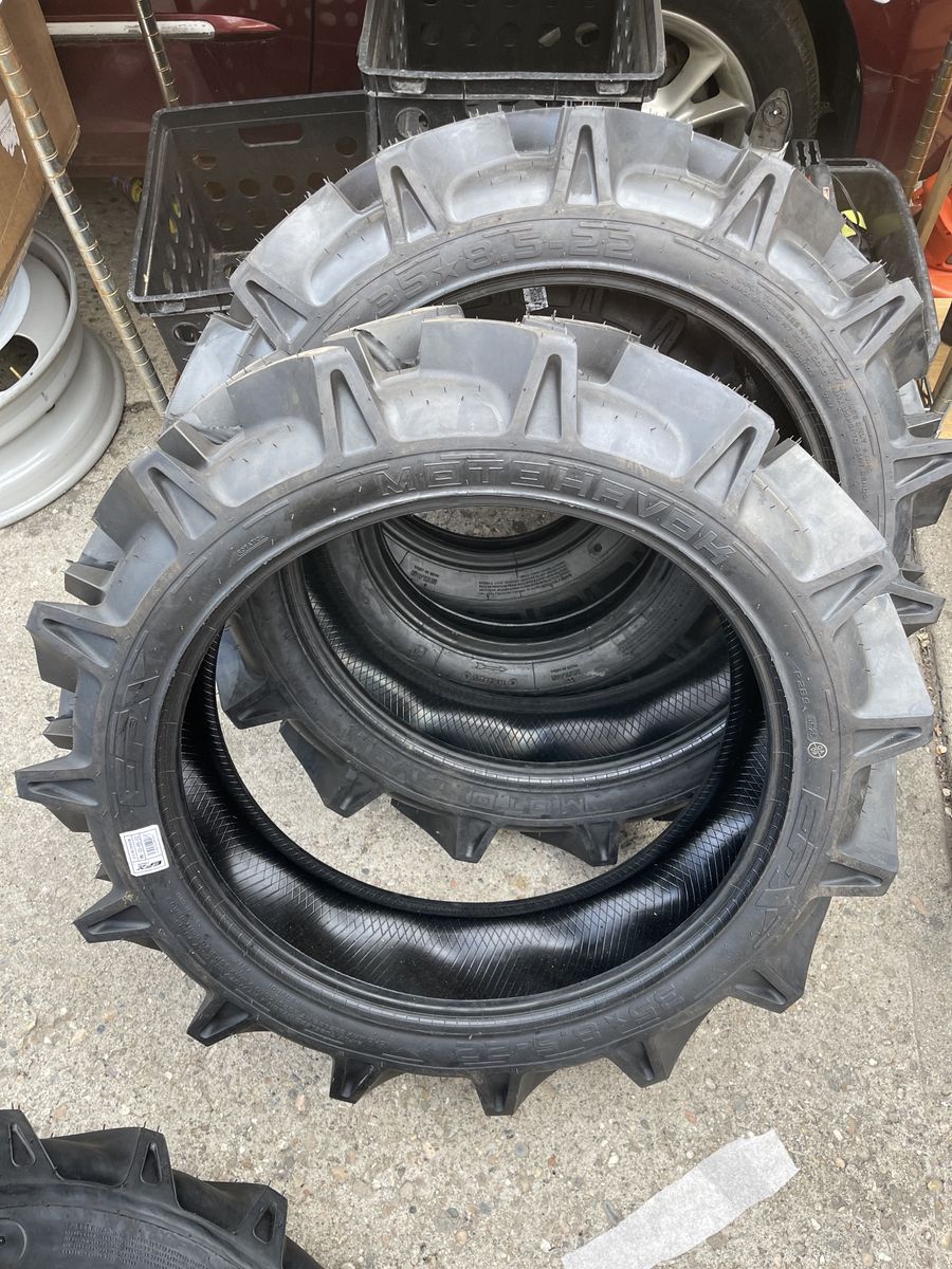 35x8.5--22 NEW EFX MOTOHAVOK TIRES