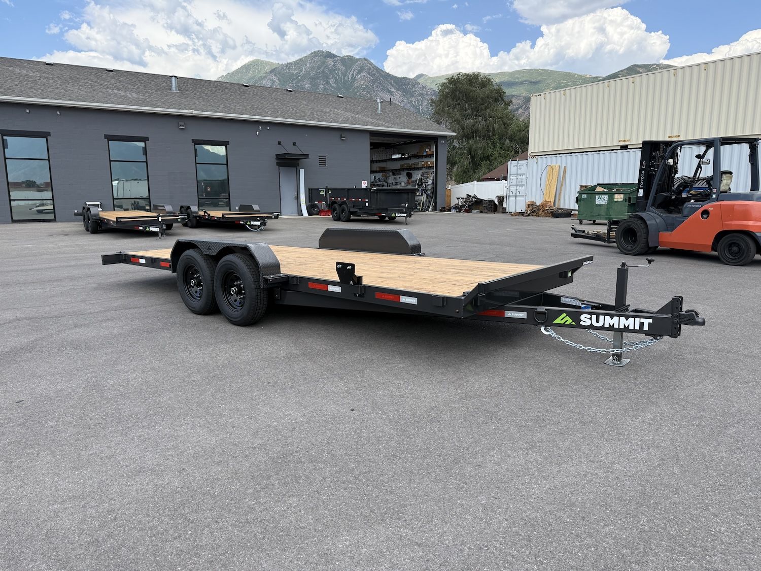 2027 Summit Summit Cascade 7x20 Tiltbed 14K w/ LIFETIME WARRANTY