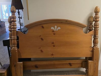 Bed headboard and footboard
