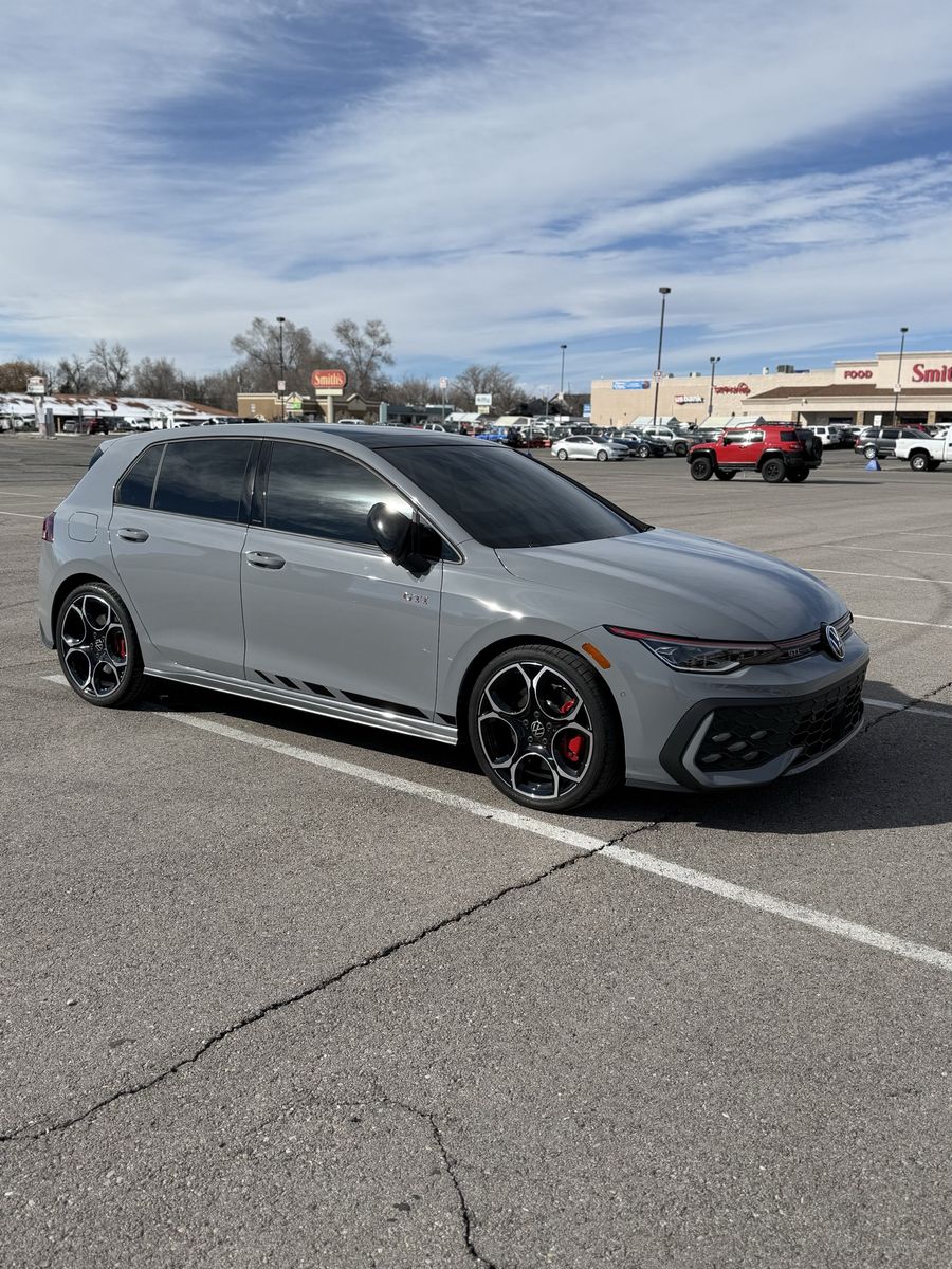 2025 Volkswagen Golf GTI Autobahn