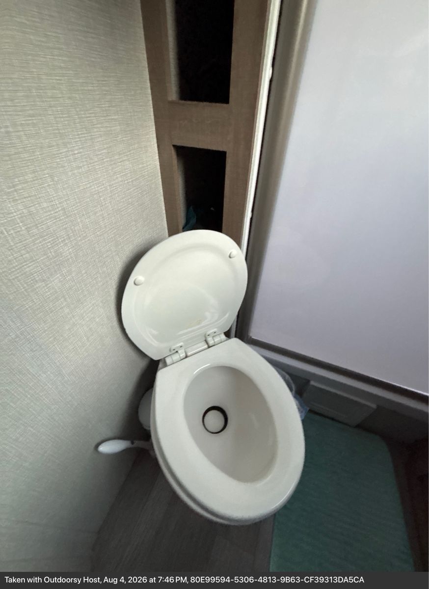 Main image 5