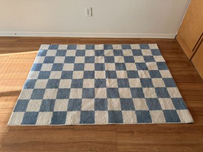 Checkered blue room rug