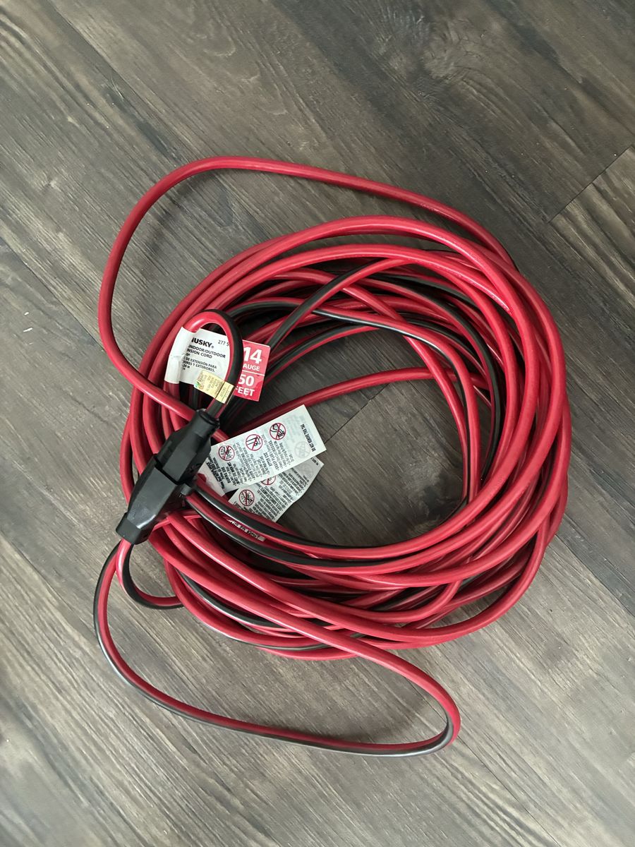 Husky indoor/outdoor extension cord 50ft