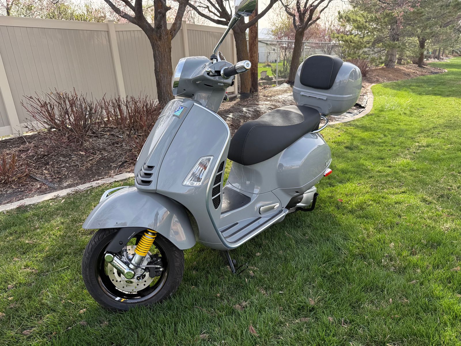 2020 VESPA GTS 300 HPE Super Tech 2 Seater