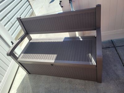 82gal Keter Outdoor Lockable Storage Bench* Beige/Gray