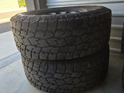 20" Matte Black Fuel Wheels & 35" Toyo Tires - FULL SETUP w/ TPMS & Lugs (6x139.7)