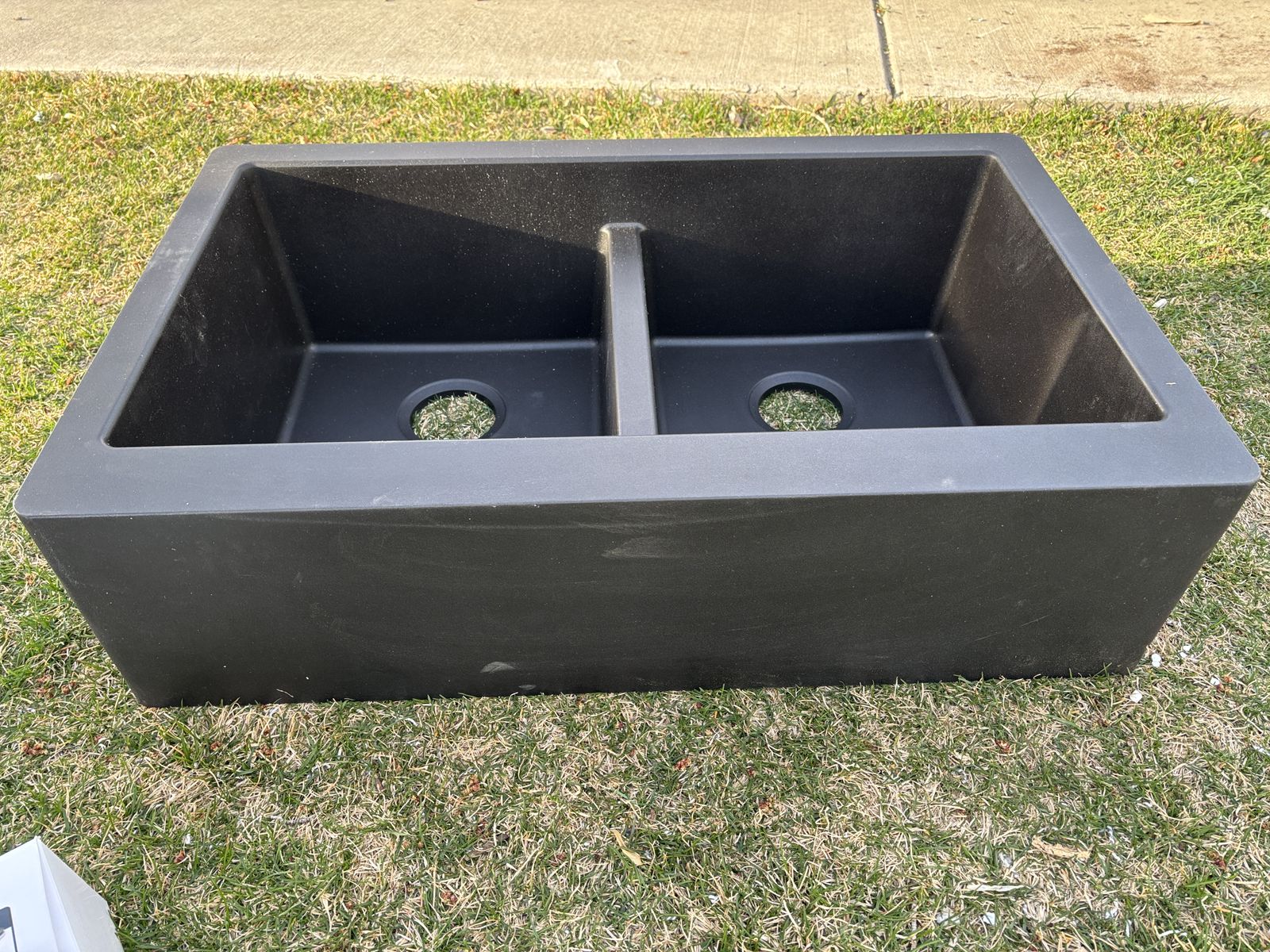 @+ Karran Undermount Quarts Double Sink Black