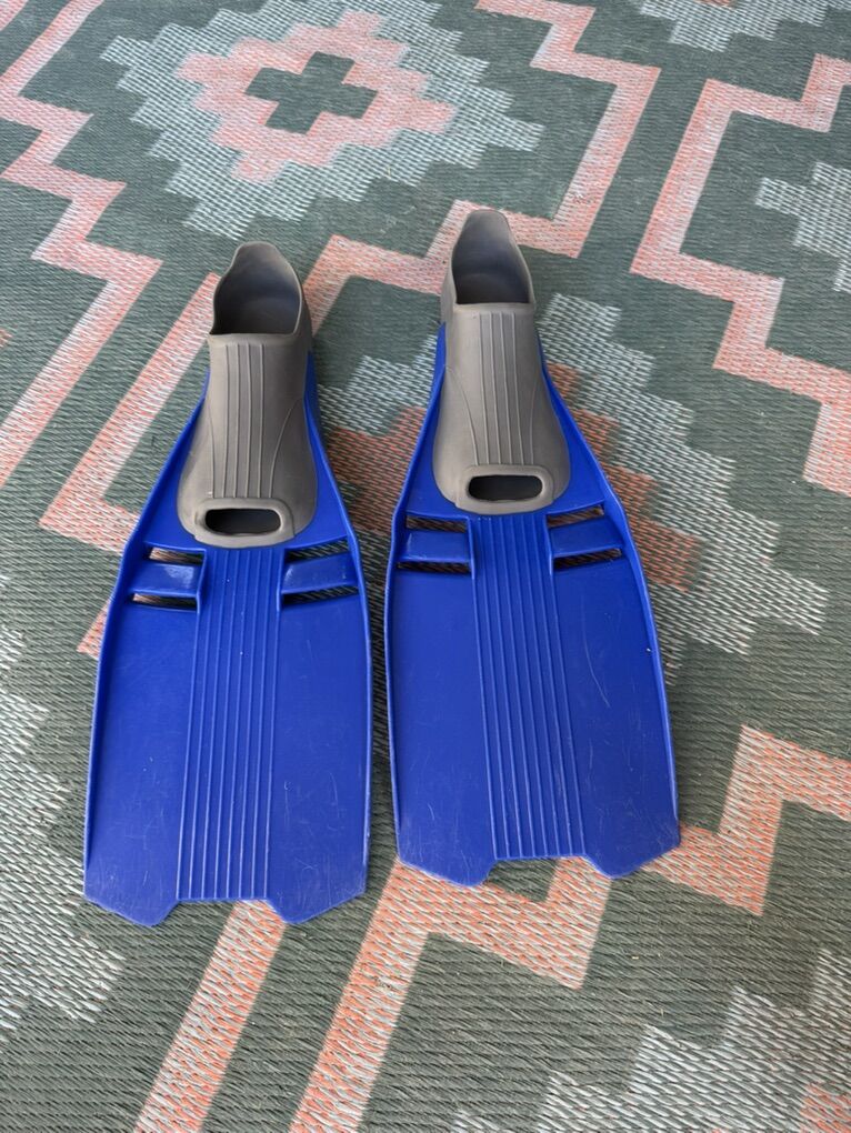 2x Scuba Diving Snorkeling Fins Flippers