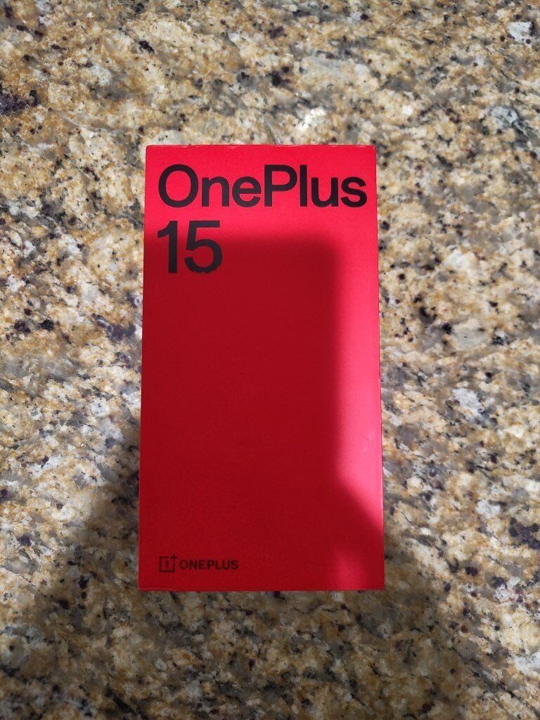 OnePlus 15 – 16GB RAM / 512GB
