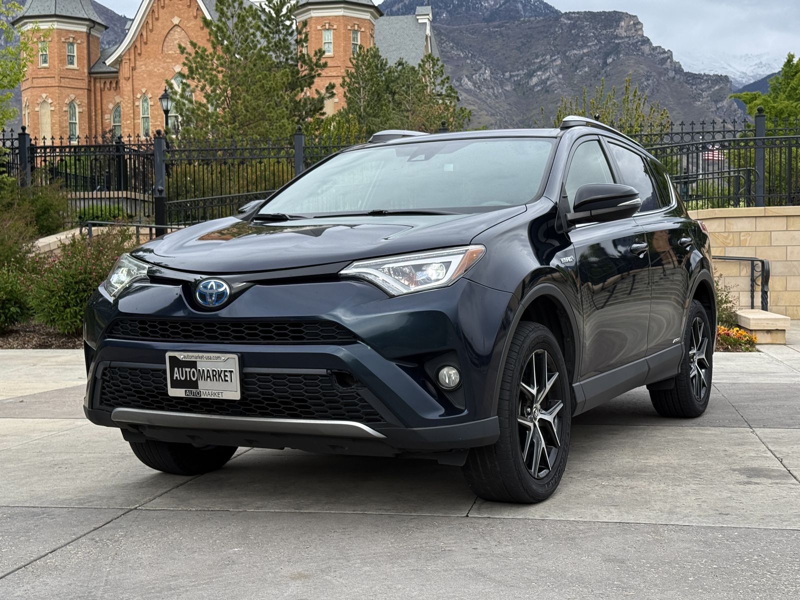 2018 Toyota RAV4 SE