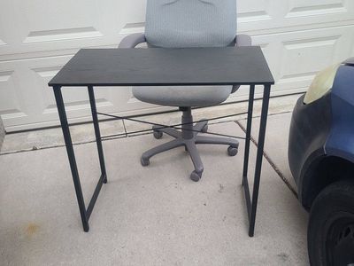 desk and chair set