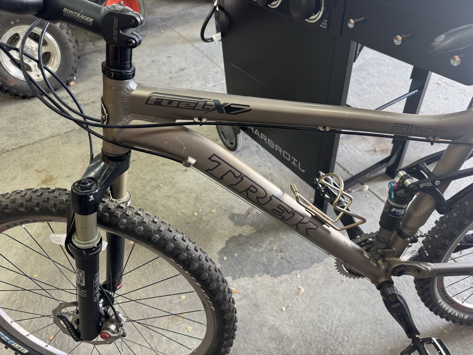 Trek Fuel EX 7 Mountain Bike - Full Suspension, Disc Brakes