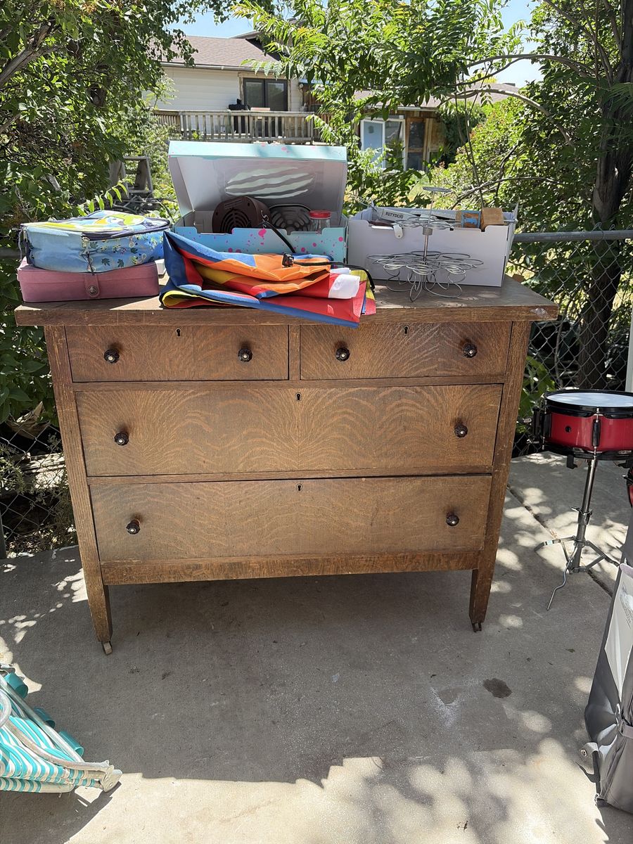 Vintage Oak Dresser with 5 Drawers - Antique Wood Chest of Drawers