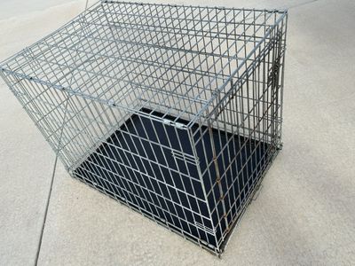 Large 36” dog crate heavy duty model folds flat